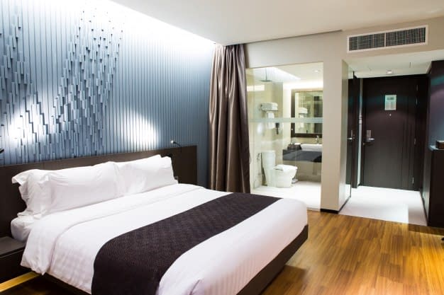interior-modern-comfortable-hotel-room_1232-1822